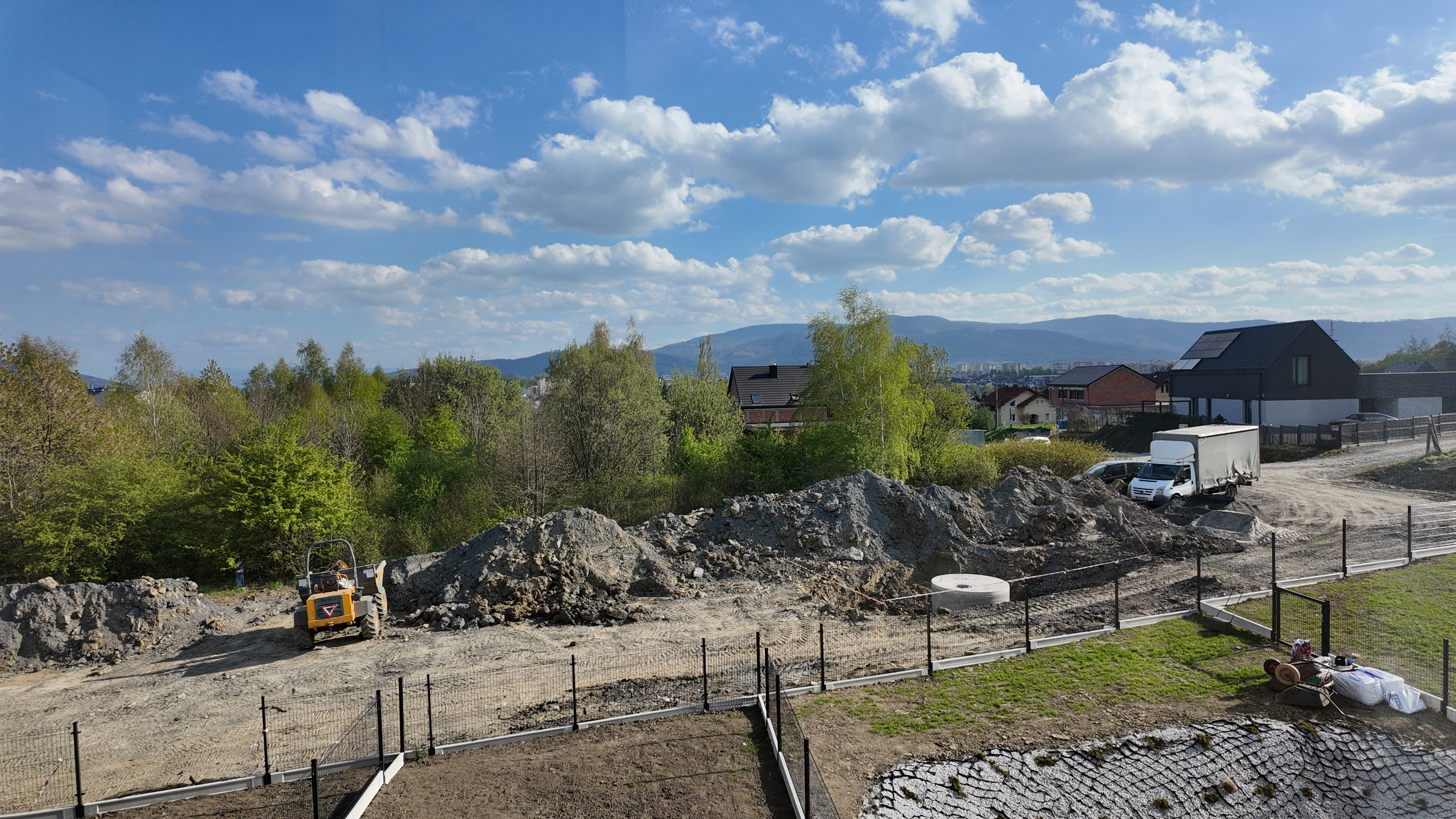 🔥Raport z postępów budowy infrastruktury drogowej w Apartamentach na Szczycie 3 lipek🔥